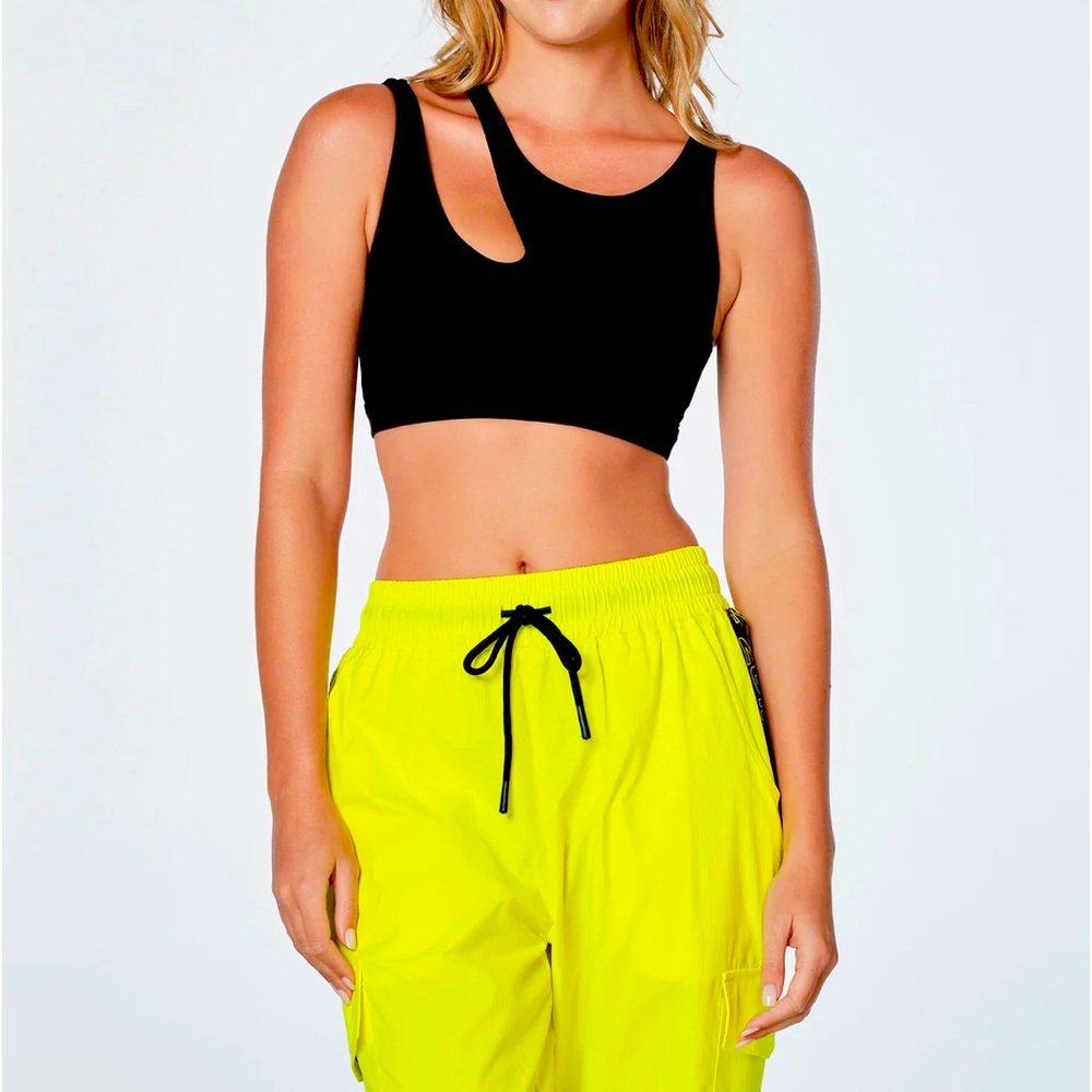 NWT ZUMBAWEAR Zumba Butterfly Bra - Bold Black with Zumba in Yellow on back. XXL